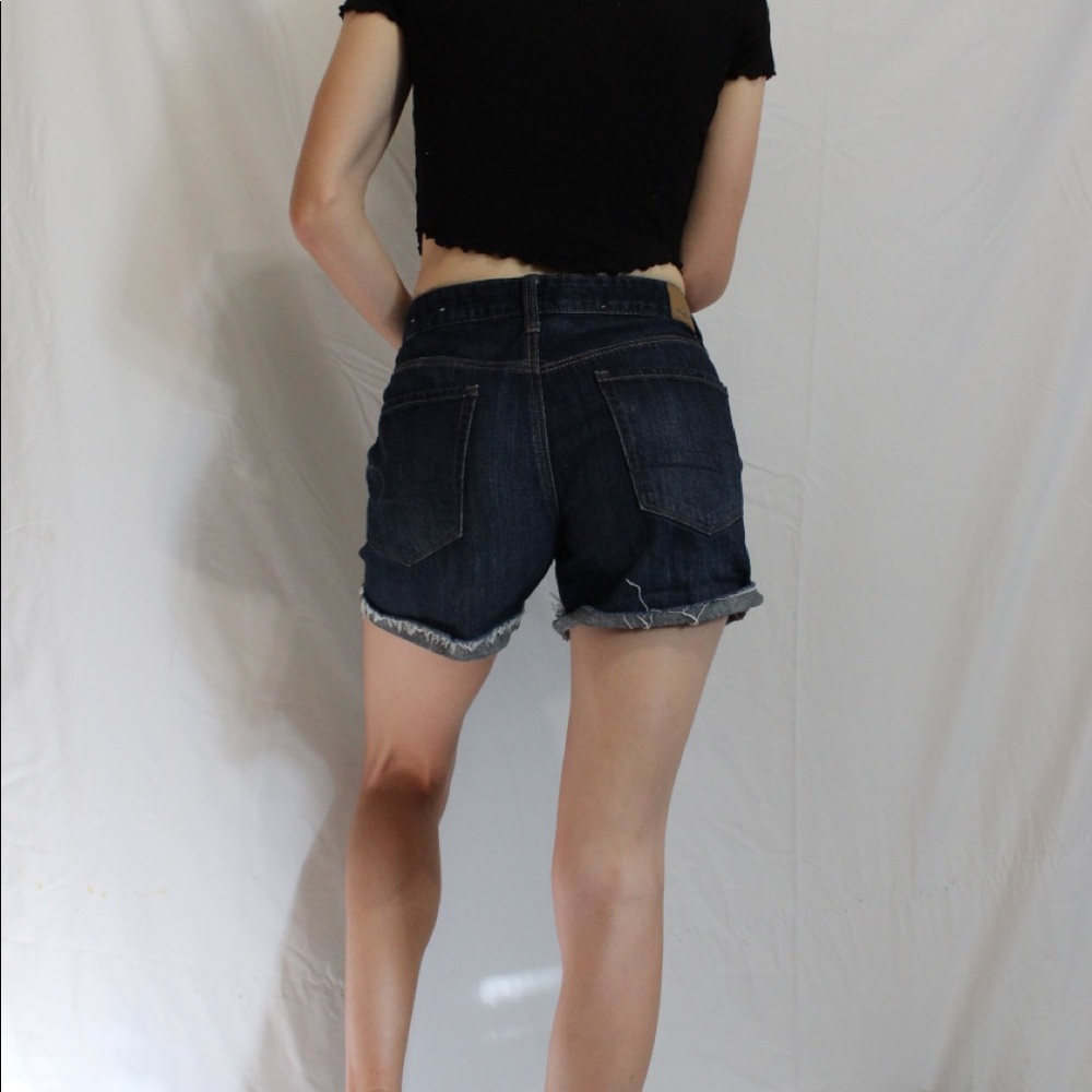 *SOLD* American Eagle Tomgirl Midi Shorts Size 6